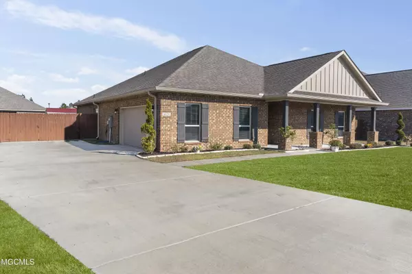 Ocean Springs, MS 39564,6629 Sugarcane Circle