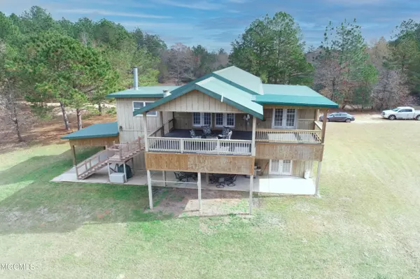 2370 Purvis Baxterville Road, Lumberton, MS 39455