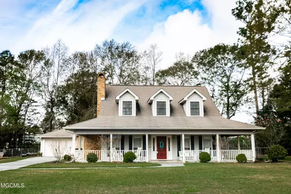 211 Hide A Way Lane, Carriere, MS 39426