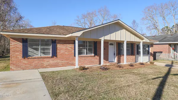 304 8th Street, Long Beach, MS 39560