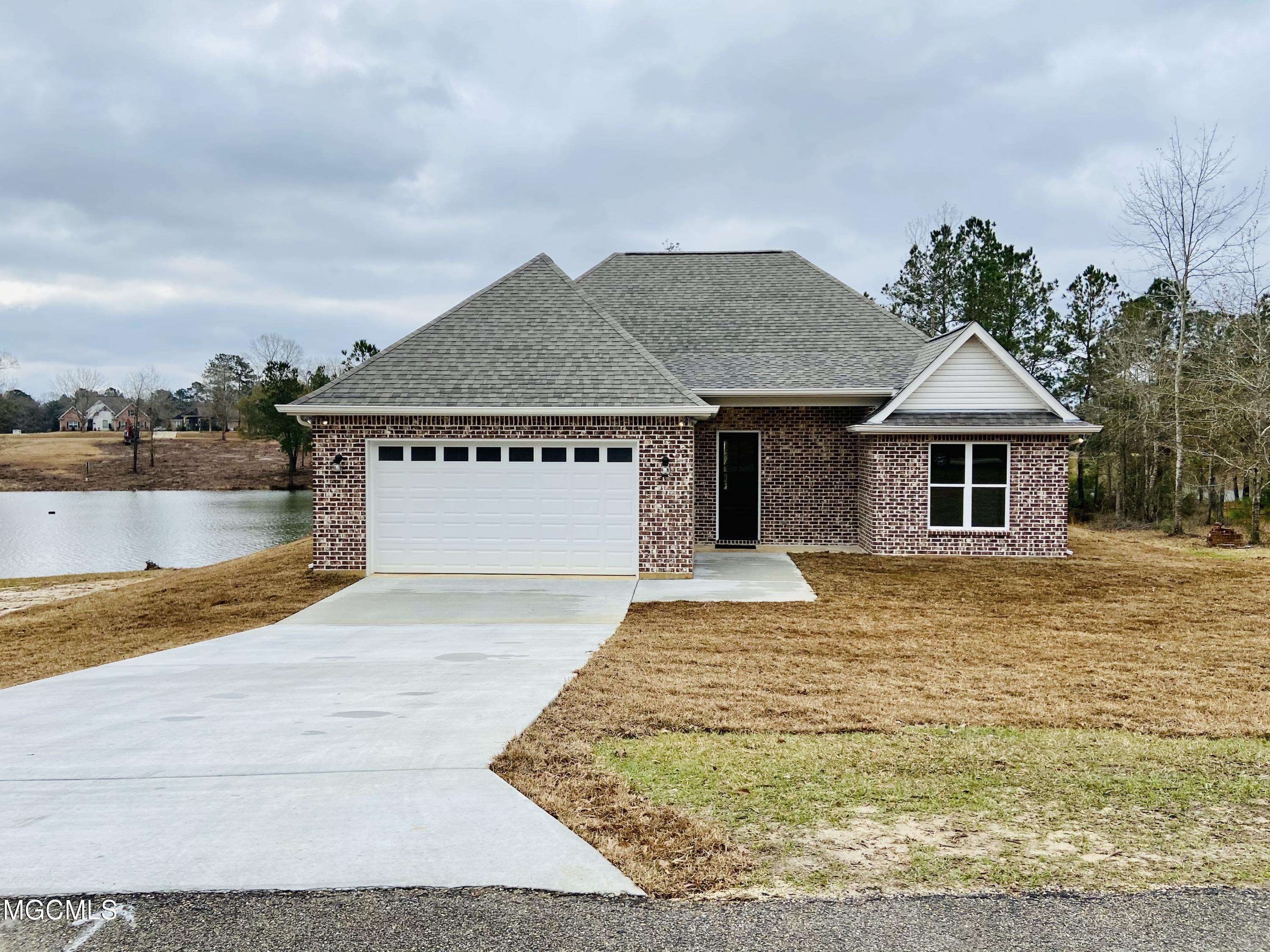 12 Forrest View, Carriere, MS 39426