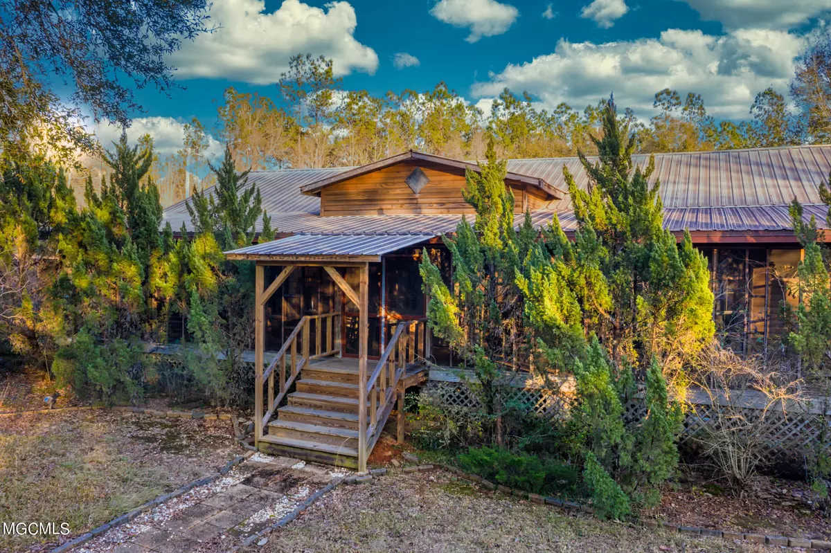 Carriere, MS 39426,11 Bridge Lake Road