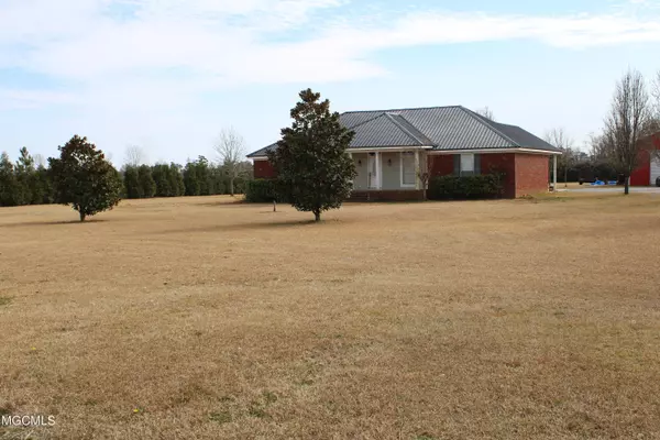 Lucedale, MS 39452,120 Henry Eubanks Road