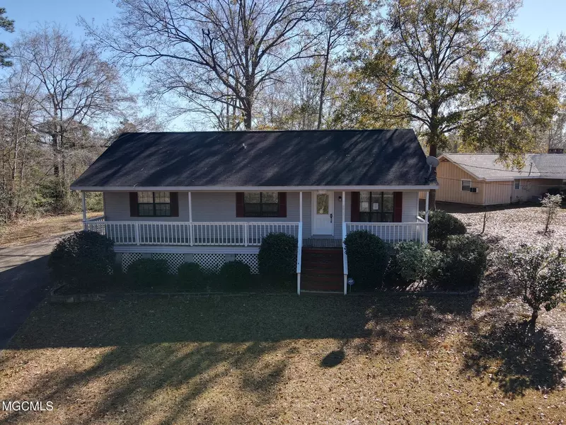 403 Ridgeview Drive, Carriere, MS 39426