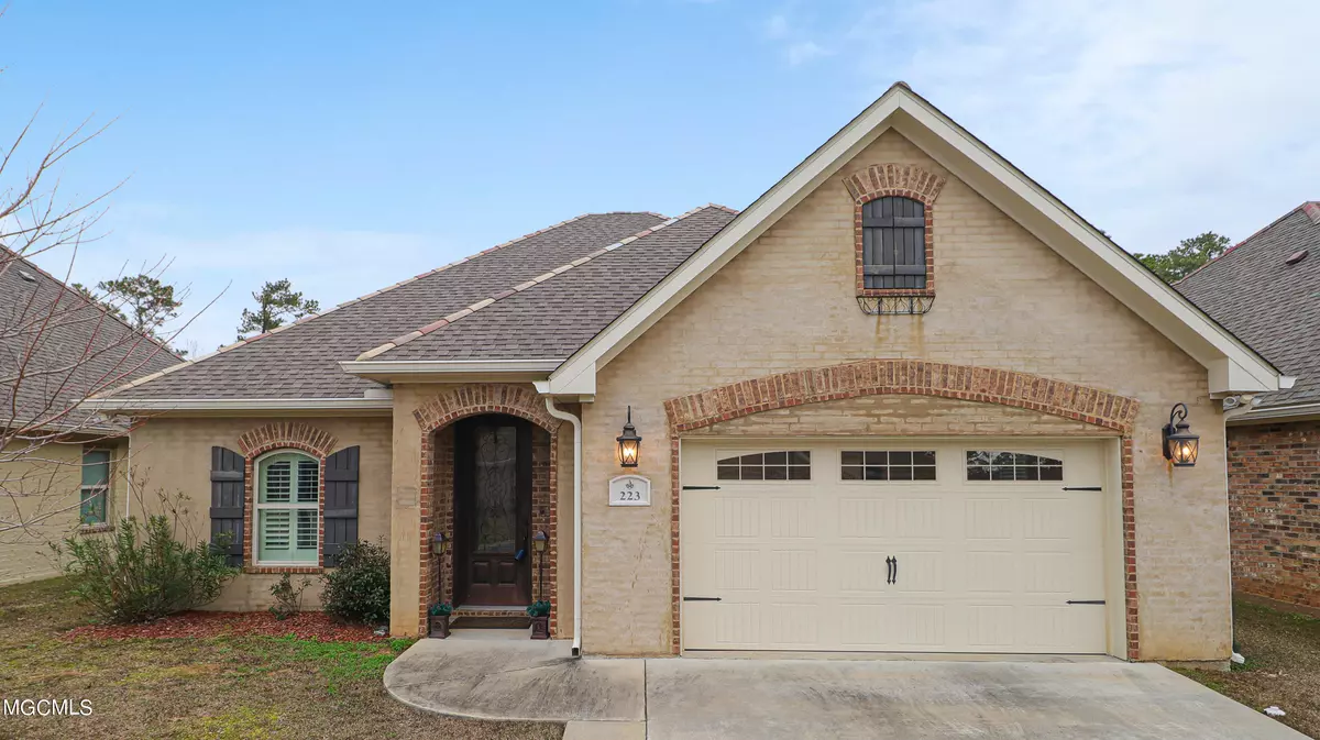 Diamondhead, MS 39525,223 Fairway Villas Circle