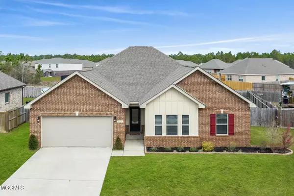 6528 Sugarcane Circle, Ocean Springs, MS 39564