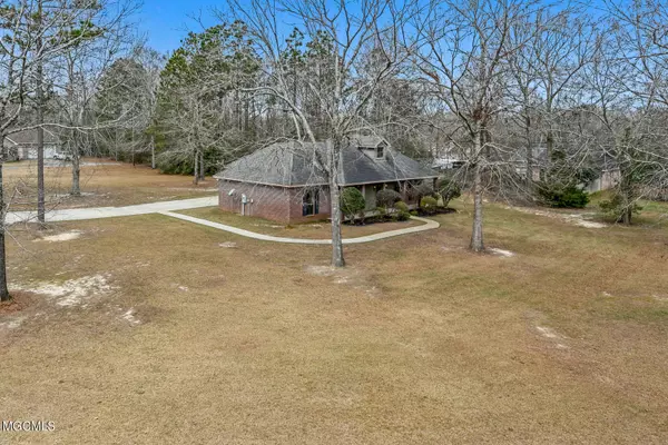 Perkinston, MS 39573,10 Loren Lane