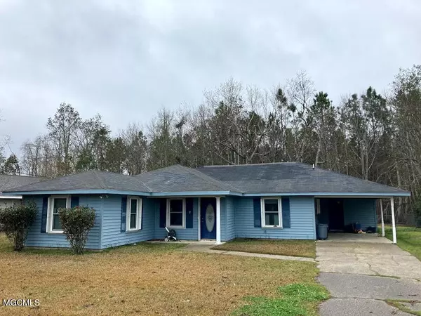 415 Old Spanish Trail, Waveland, MS 39576