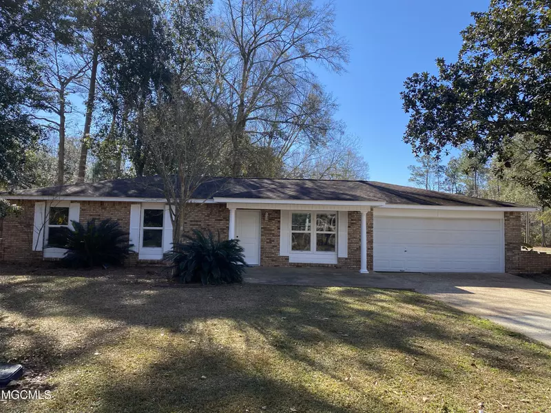 1613 Silvercliffe Drive, Gautier, MS 39553