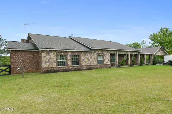 1240 Restertown Road, Poplarville, MS 39470