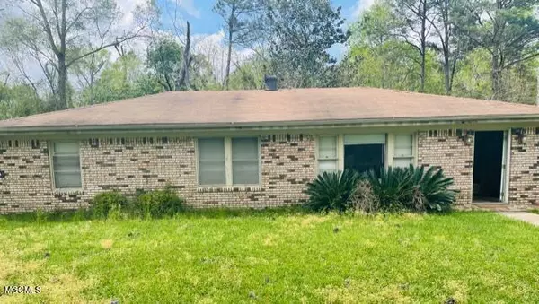 16050 E River Drive, Kiln, MS 39556