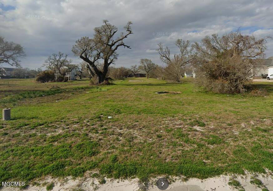 Pass Christian, MS 39571,236 W Beach Boulevard