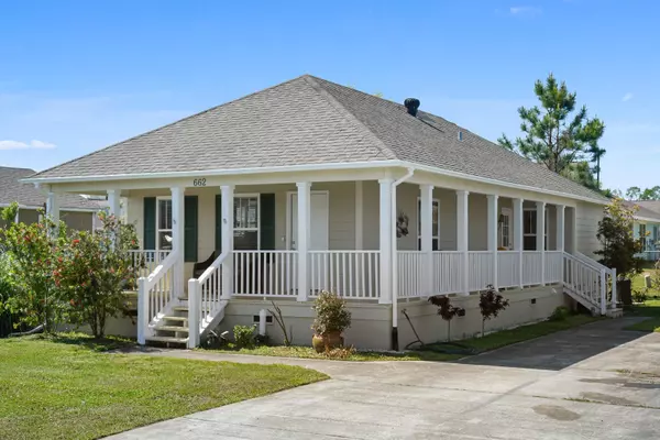 662 Union Street, Bay Saint Louis, MS 39520