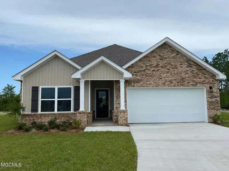 1040 Whimbrel Court, Ocean Springs, MS 39564