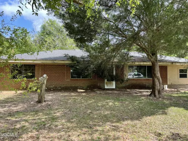 17024 Northrup Cuevas Road, Gulfport, MS 39503