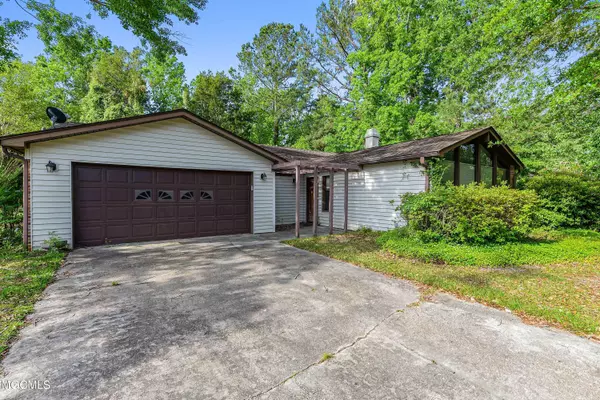 Ocean Springs, MS 39564,110 Linnet Drive