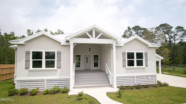 Bay Saint Louis, MS 39520,207 Henley Place