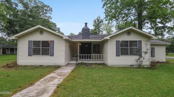 530 James Avenue, Wiggins, MS 39577