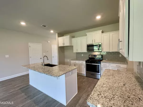 Long Beach, MS 39560,5034 Sand Dollar Drive