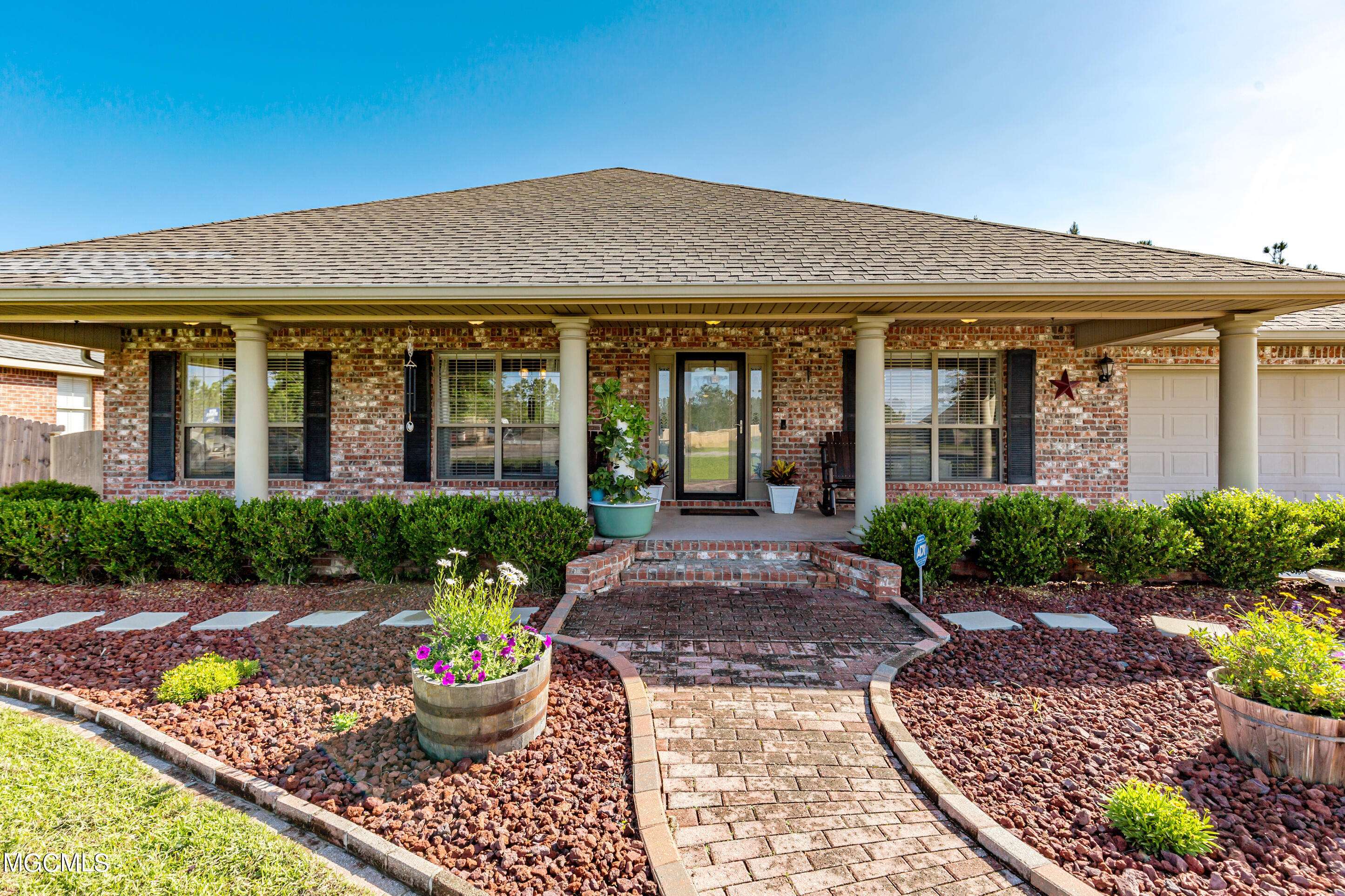 Ocean Springs, MS 39564,6840 Biddix Evans Road
