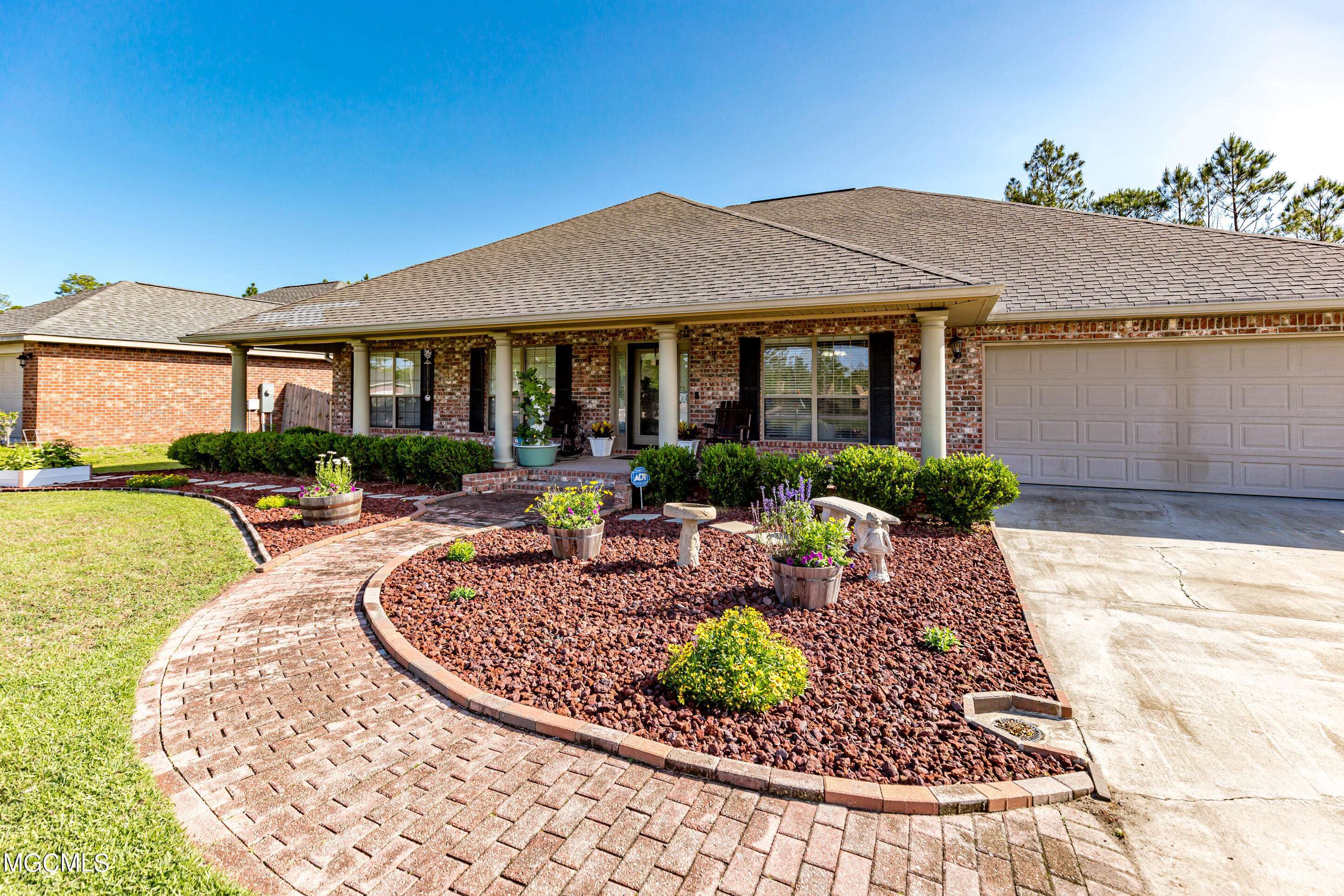 Ocean Springs, MS 39564,6840 Biddix Evans Road