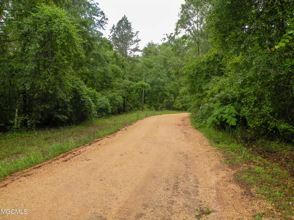 Lucedale, MS 39452,16 F W G Lane