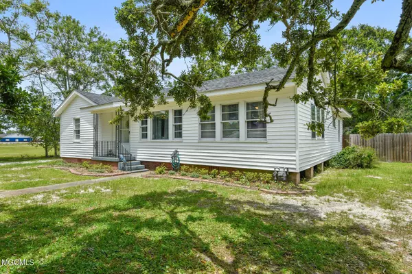 107 S Nicholson Avenue, Long Beach, MS 39560