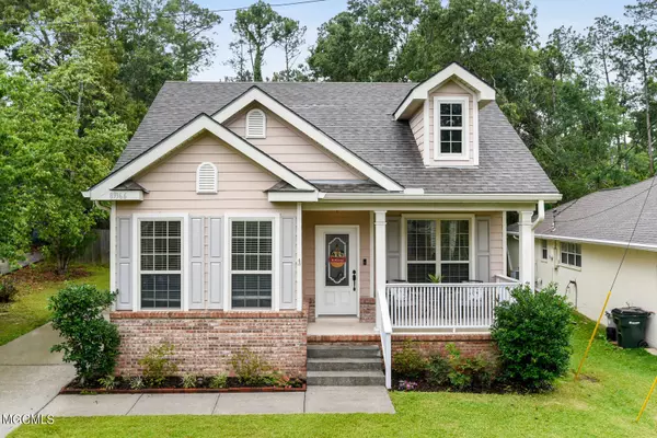 89366 E Diamondhead Drive, Diamondhead, MS 39525