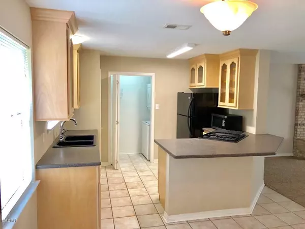 D'iberville, MS 39540,10103 Fountain Avenue