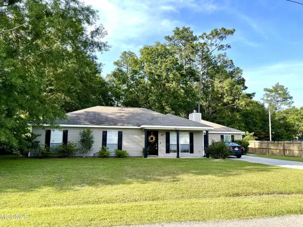 Carriere, MS 39426,202 Shady Trail