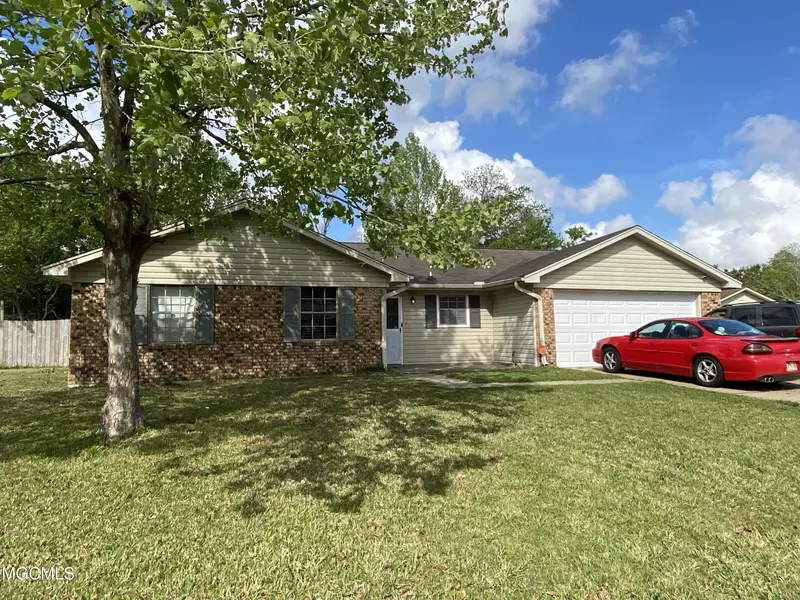 2016 Westgate Parkway, Gautier, MS 39553