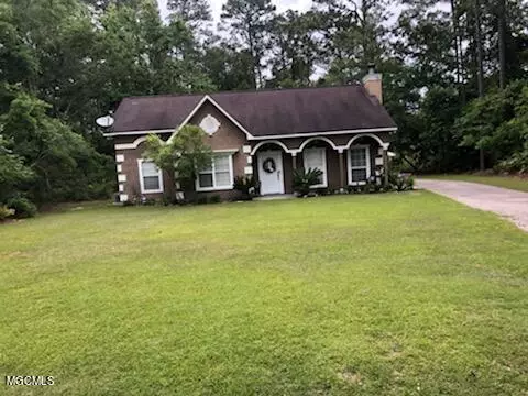 Ocean Springs, MS 39564,1124 Spruce Street