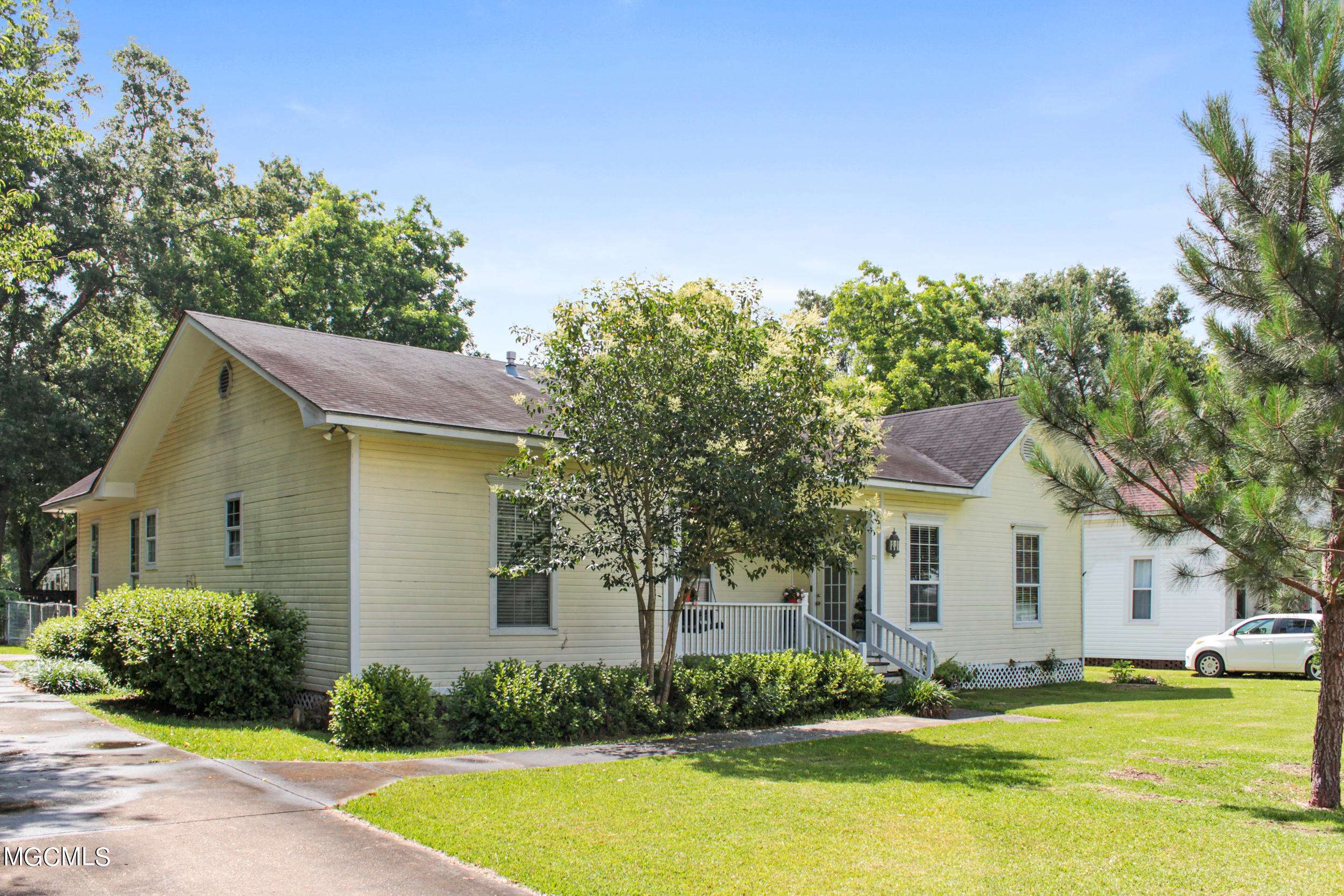221 Iowa Street, Wiggins, MS 39577