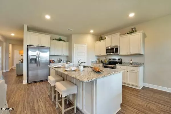 Ocean Springs, MS 39564,1012 Kittiwake Cove