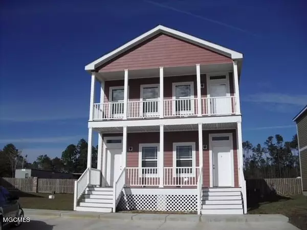 2405 Felicity Street, Ocean Springs, MS 39564