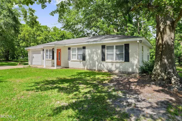 Pascagoula, MS 39581,1402 Commanche Street