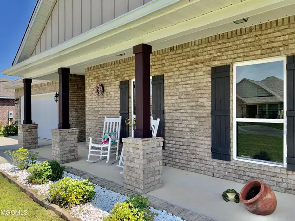 Ocean Springs, MS 39564,6556 Sugarcane Circle