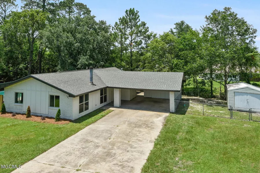 207 Reeves Street, Long Beach, MS 39560