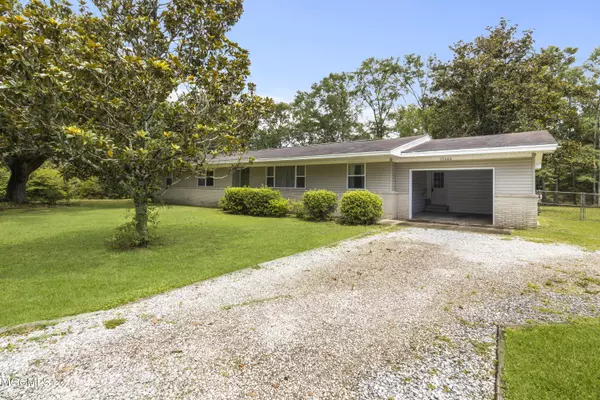 Ocean Springs, MS 39564,13600 Money Farm Road