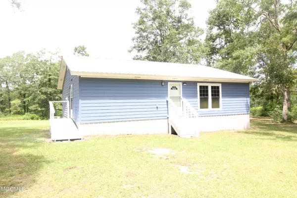 176 Long Leaf Road, Lucedale, MS 39452