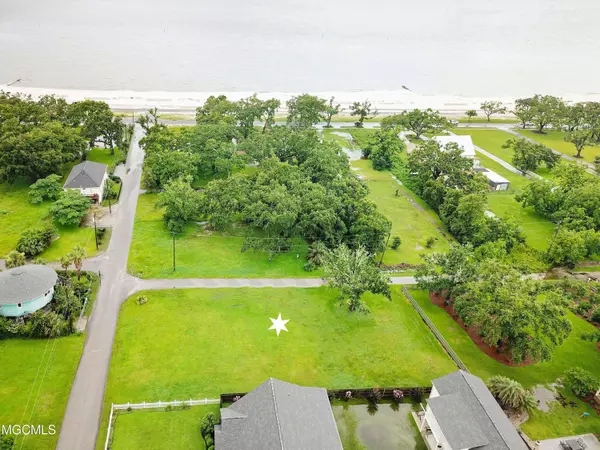 Long Beach, MS 39560,174 Ocean Wave Avenue