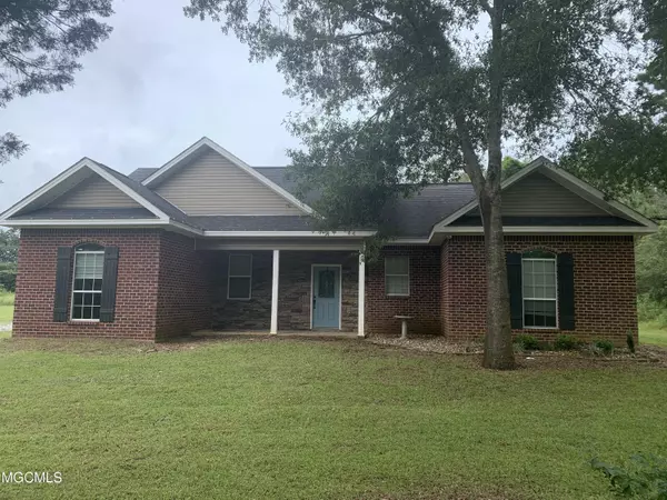 184 Churchwell Drive, Lucedale, MS 39452