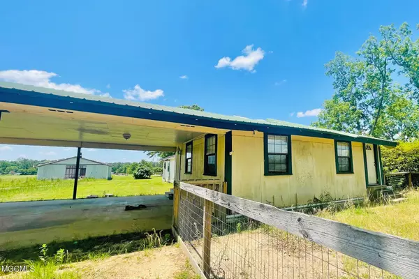 147 Fig Farm Rd, Lucedale, MS 39452