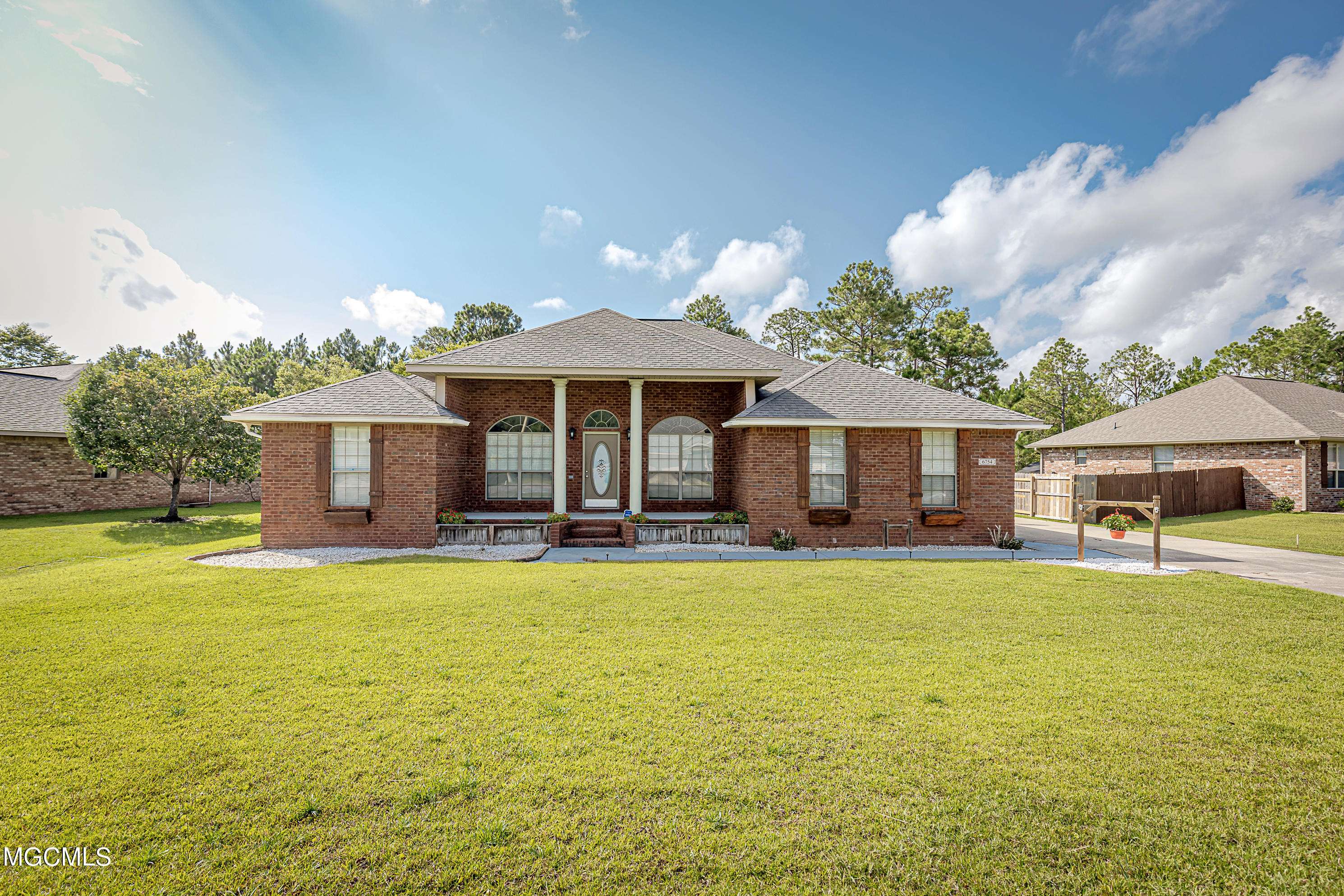 Ocean Springs, MS 39564,6754 Biddix Evans Road