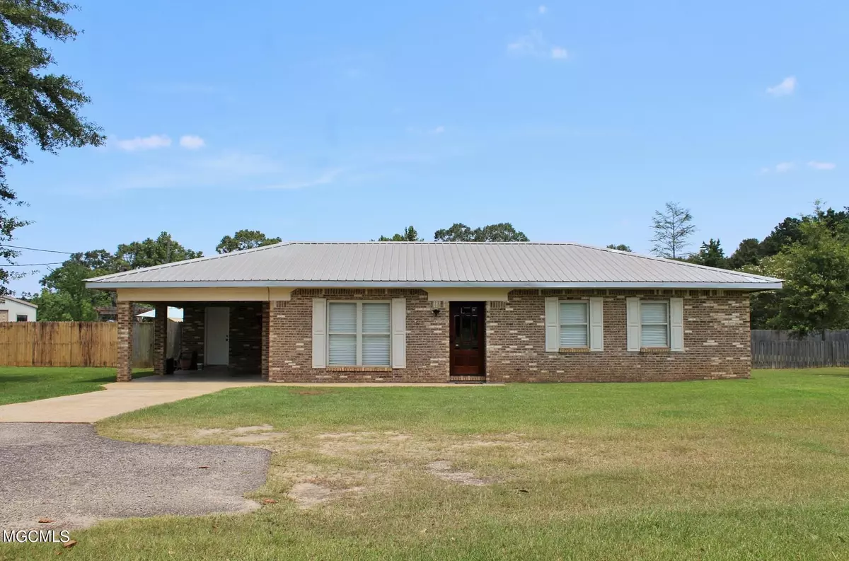 Lucedale, MS 39452,7192 Hwy 198 E