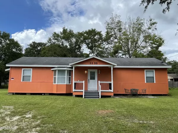 3299 Douglas Avenue, Pascagoula, MS 39581