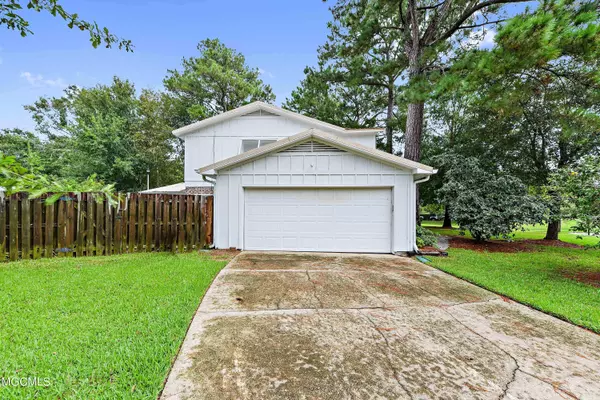 Ocean Springs, MS 39564,105 Linnet Drive