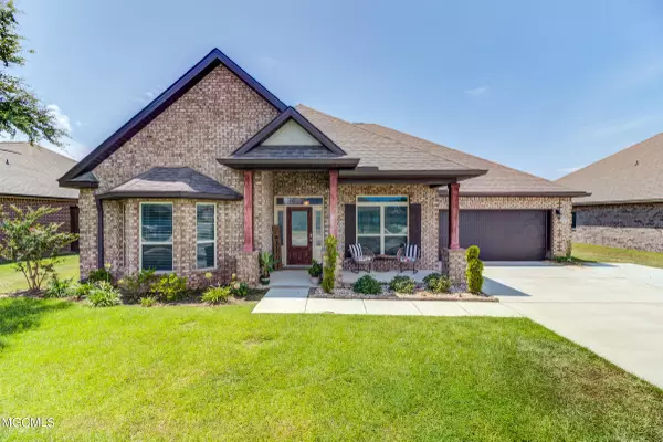 6678 Sugarcane Circle, Ocean Springs, MS 39564