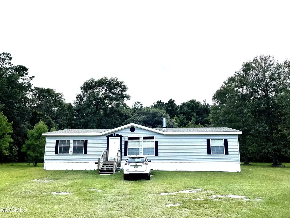 Carriere, MS 39426,100 Horseshoe Lane