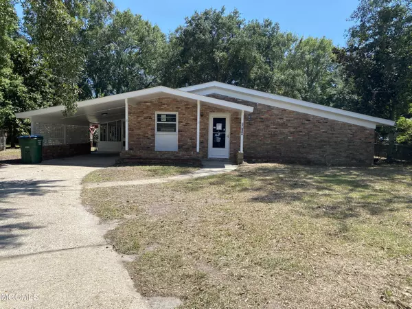 2510 Redwood Avenue, Pascagoula, MS 39567